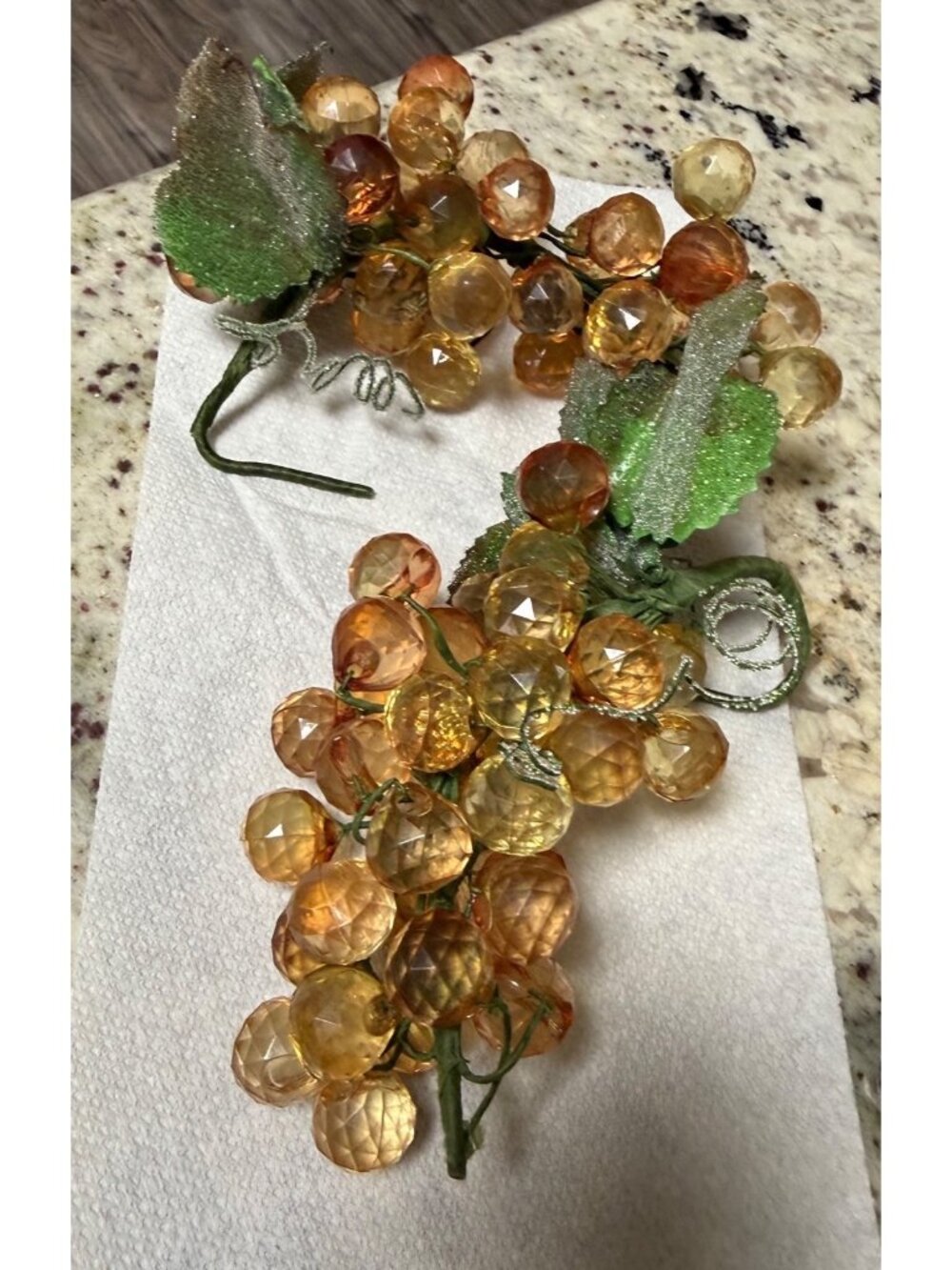 Vintage MCM Amber Faceted lucite Grapes Cluster Frosted Green Leaves table Top